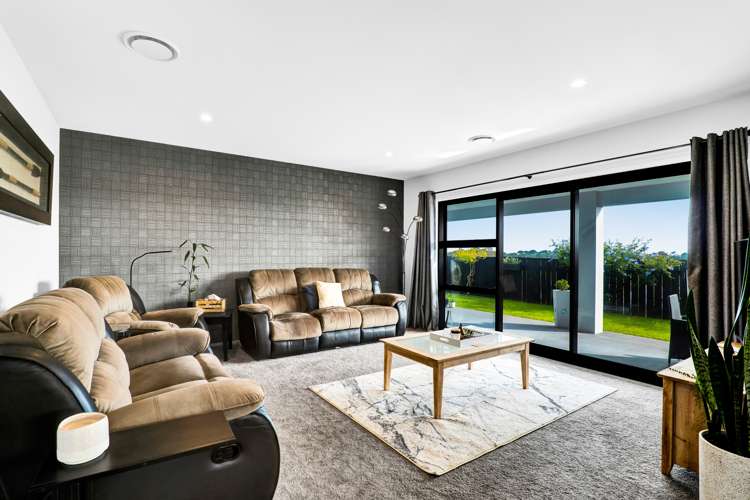 4 Cessna Lane Glen Avon_14