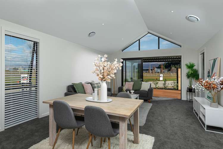 1 Booth Drive Cromwell_5