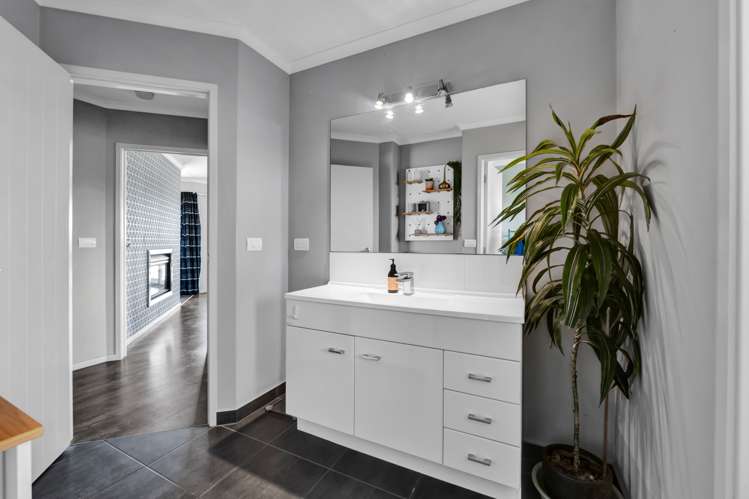 313 Egmont Road Hillsborough_9