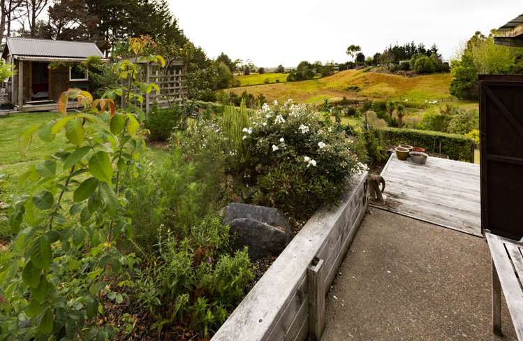 2143 Cove Road Mangawhai_15