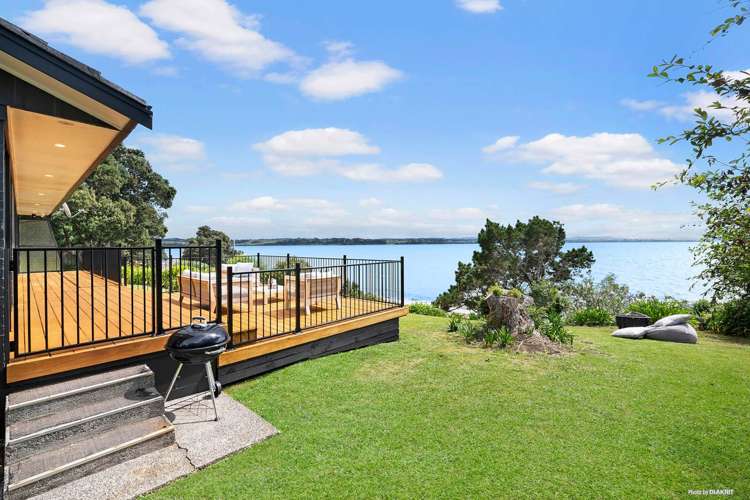 131 Torkar Road Clarks Beach_5