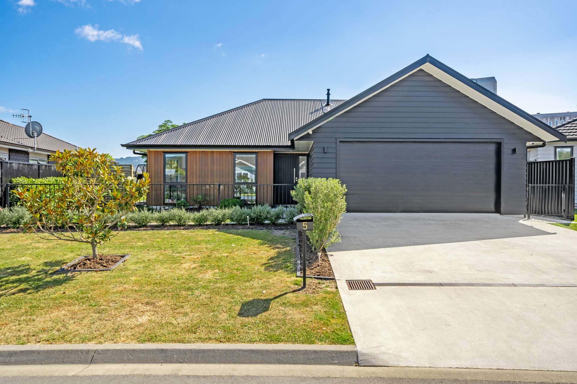 5 Don Griffin Grove Trentham_0