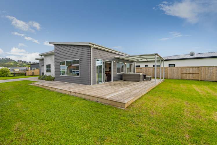 49 Longreach Drive Cooks Beach_17