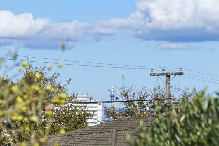 2/1A Gordon Avenue Forrest Hill_23