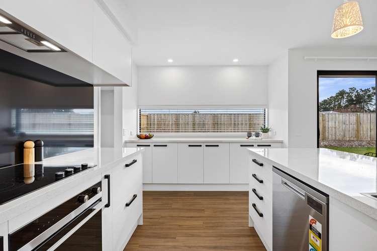 29 Plover Avenue_0