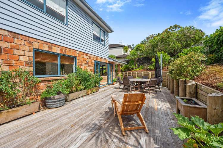 6 Carol Lee Place Albany Heights_18