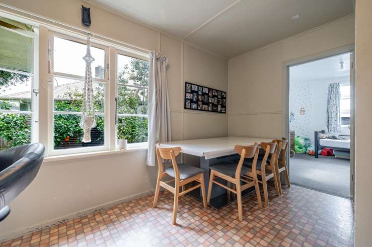 40 Andrew Avenue Roslyn_15