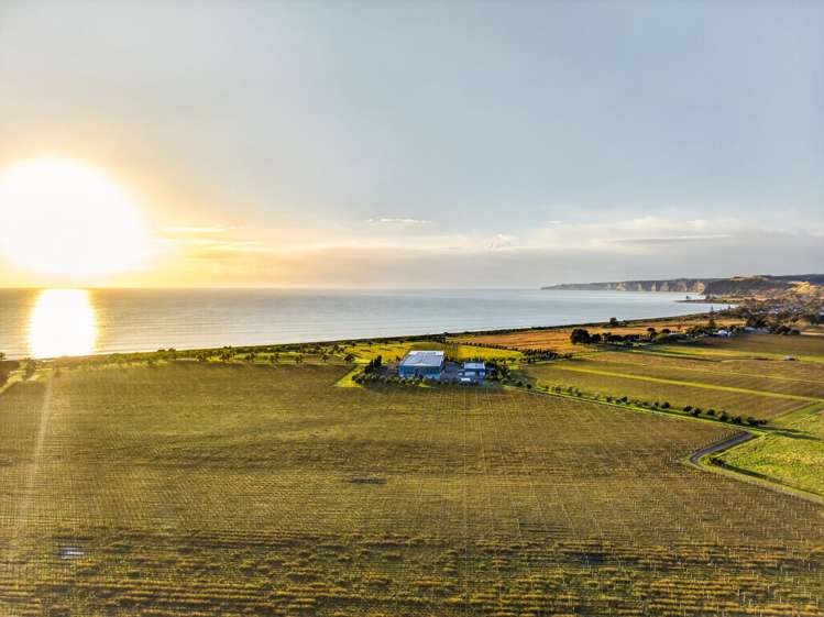 86 Clifton Road Haumoana_23