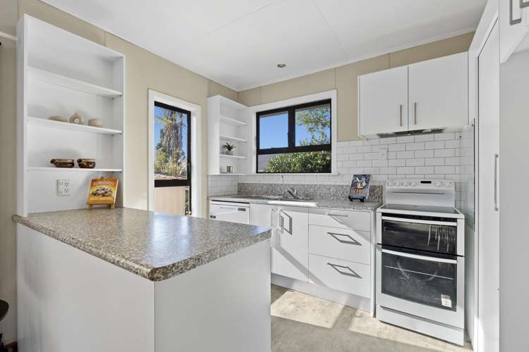 8 Hughson Street Waitara_3