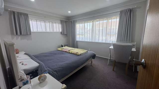13 Luton Ave Sunnyhills_4