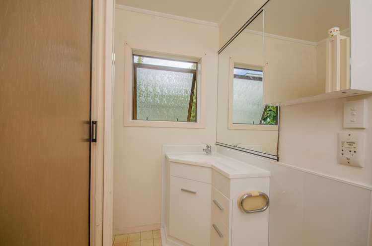 66 Churchill Road Cockle Bay_8