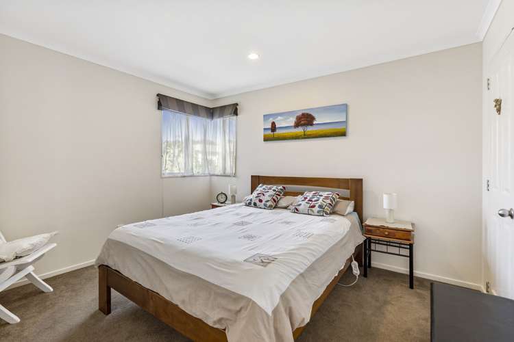 5 Norman Close The Gardens_10