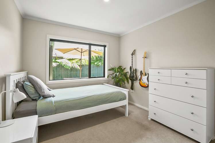 42 Magnolia Drive Westown_14