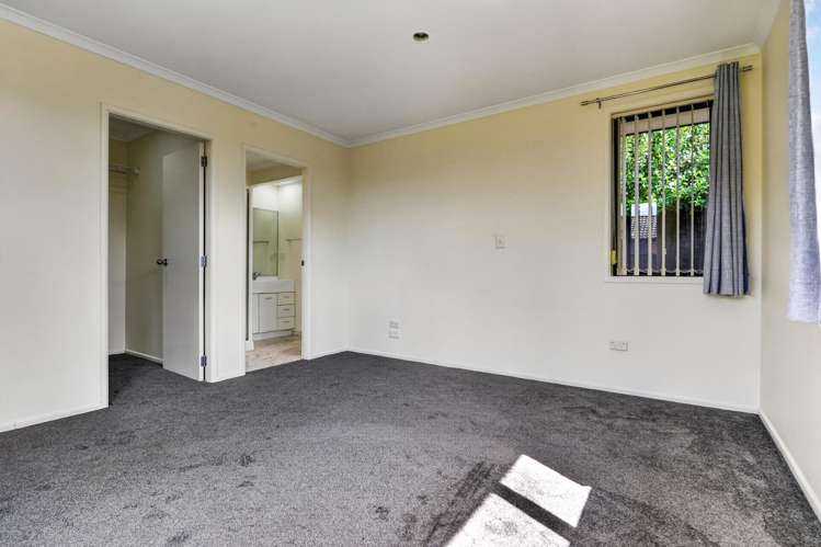 17 Salisbury Place Hamilton East_30
