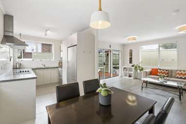 3/36 Owairaka Avenue_2