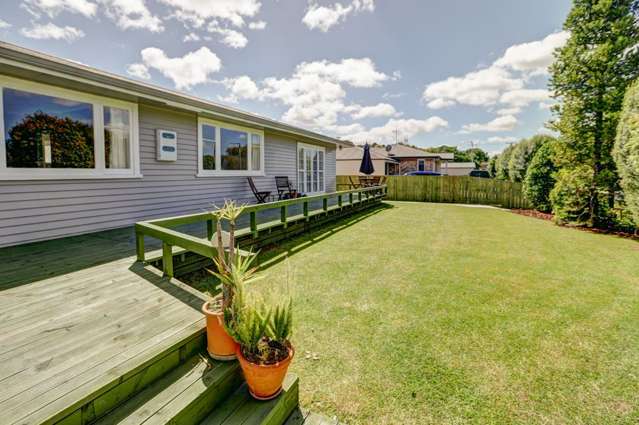 6 Michael Avenue Dinsdale_1