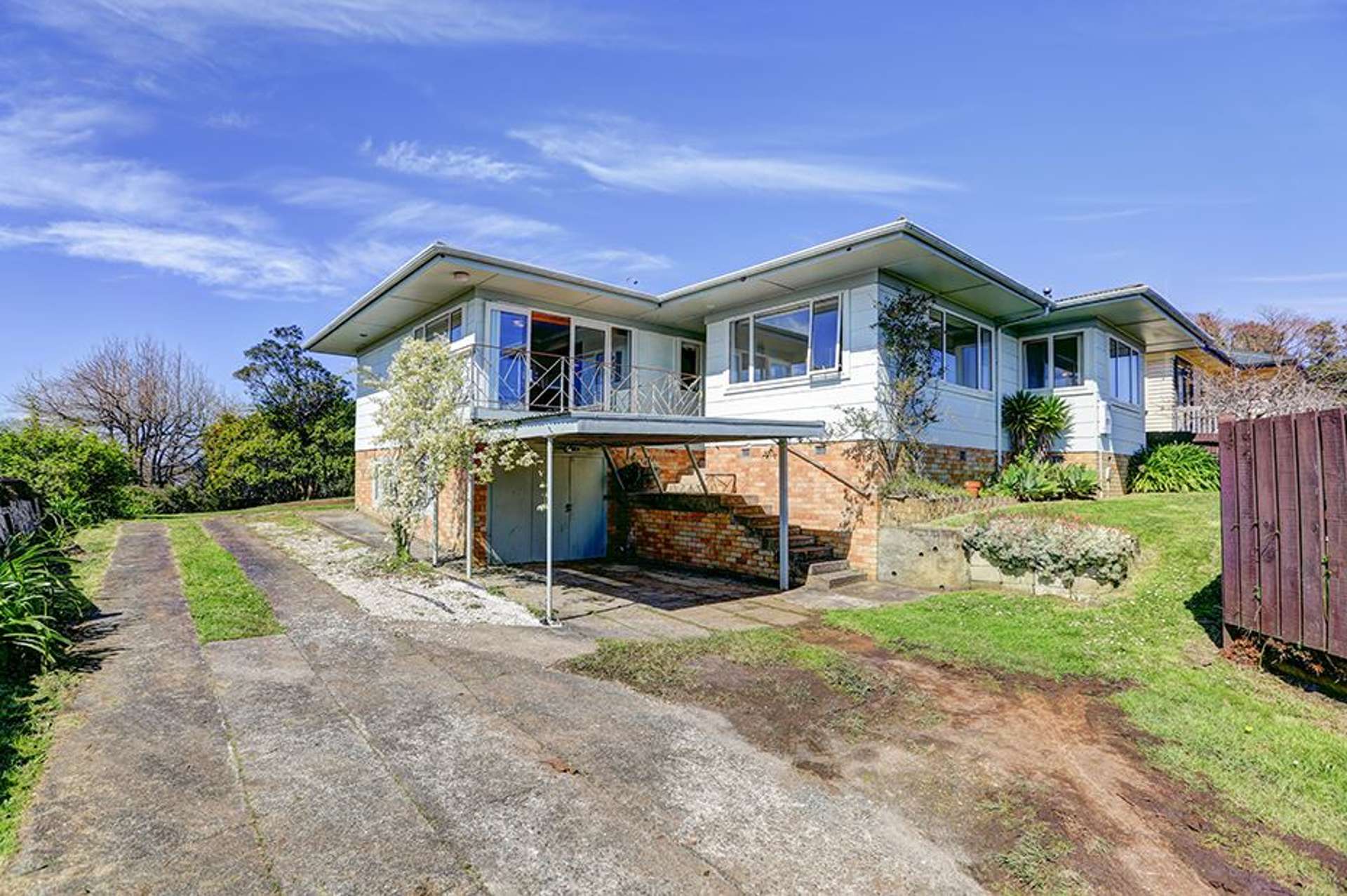 3 Huia Avenue Forest Lake_0