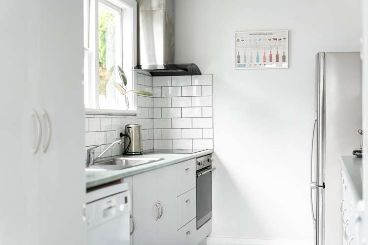 20 Elphinstone Avenue Strathmore Park_10