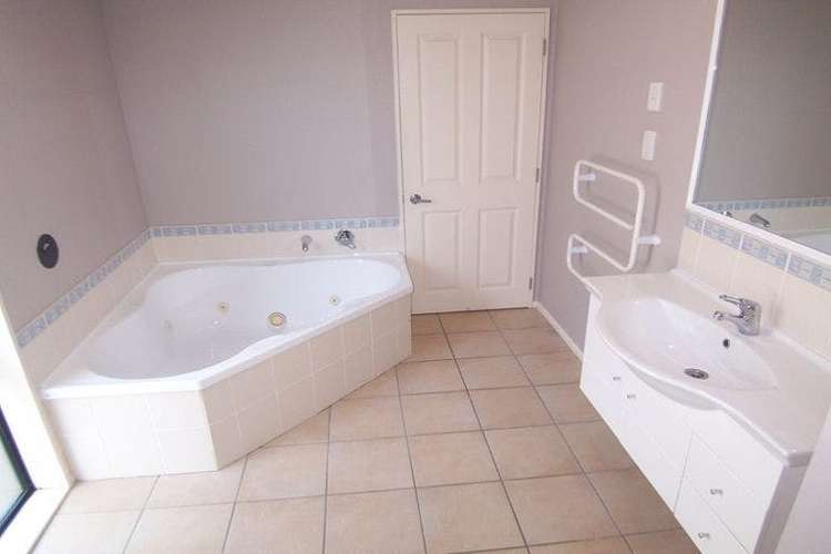 32 Shearwater Drive Woolston_2