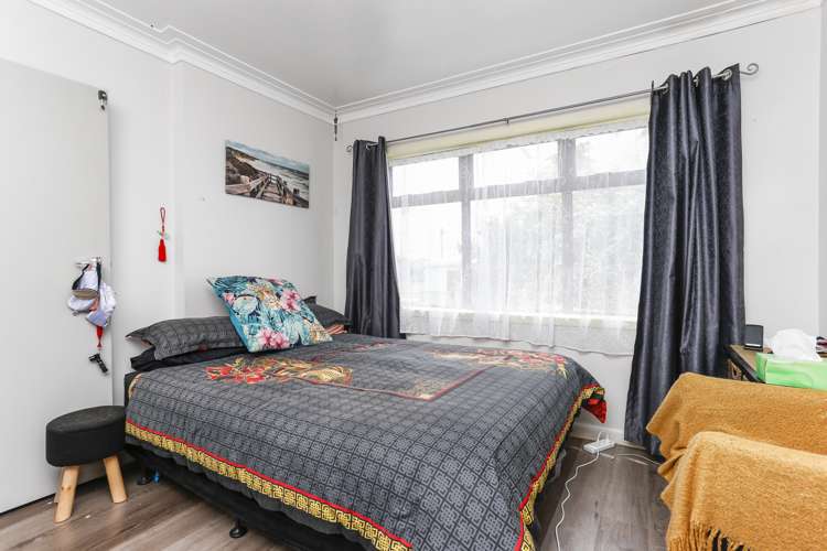 304 Glengarry Road Glen Eden_19