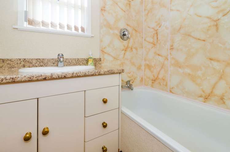 9 Winiata Terrace Papakura_10