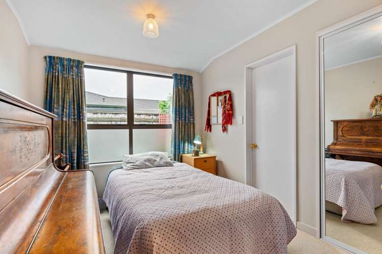 16 Springswood Grove Springlands_13