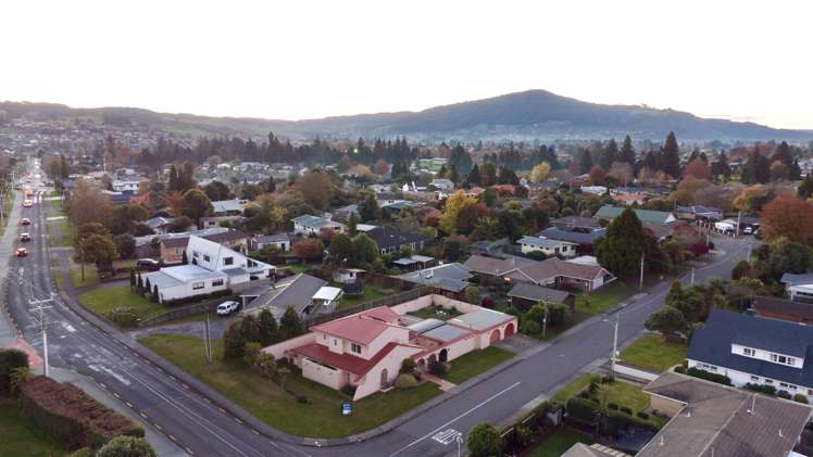2 Goodwin Avenue Springfield_21