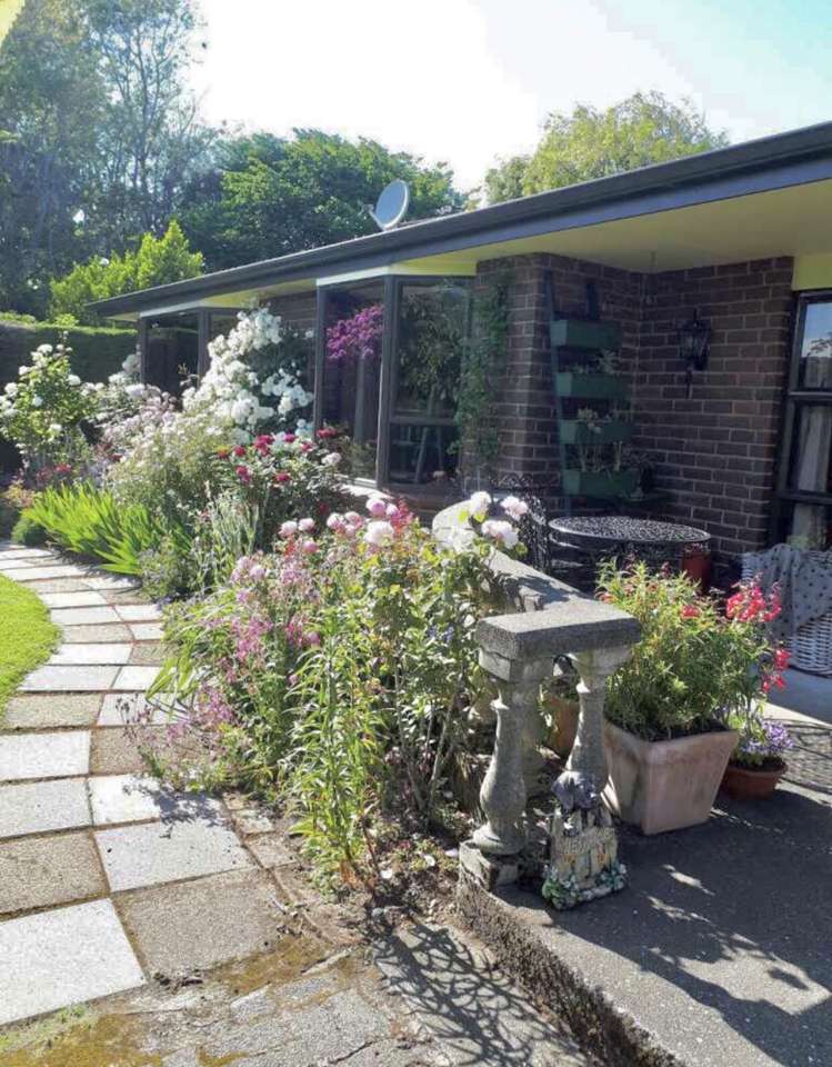 779 Queens Drive Waikiwi_22