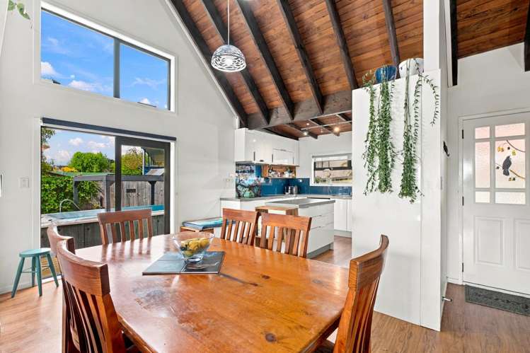10 Lochinvar Place Hairini_3