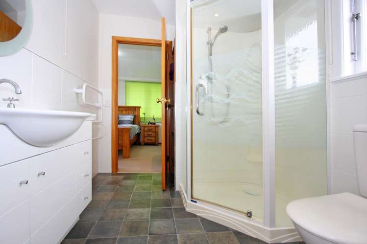 B/51a Great South Road Manurewa_11