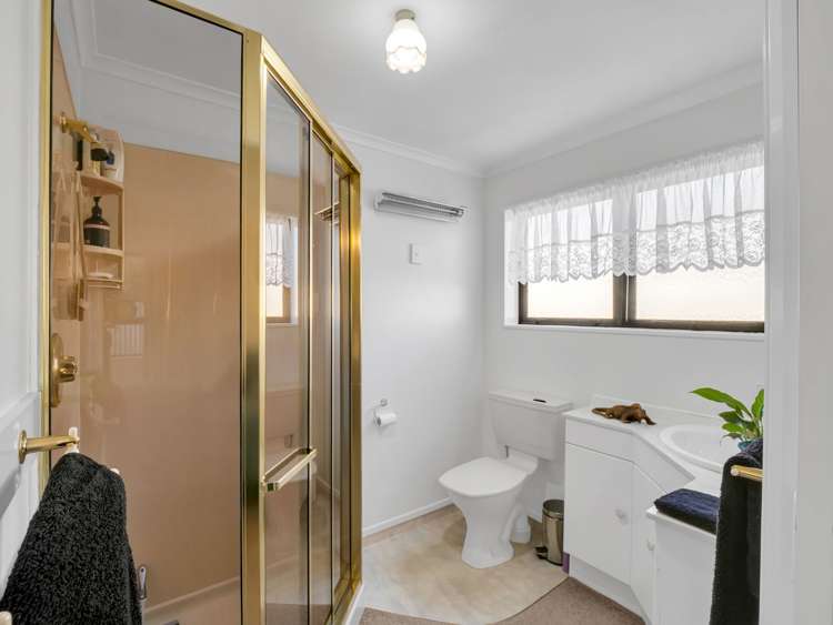 33 Downes Avenue Springvale_22