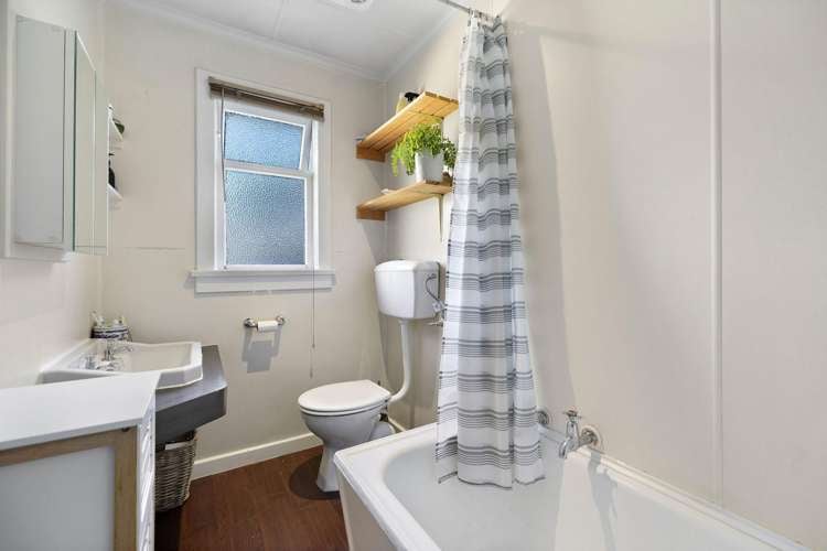 8 Riverside Road Frankton_12