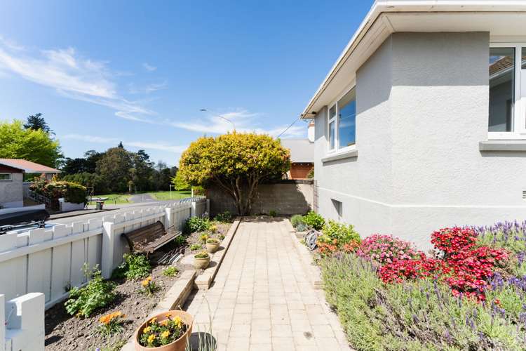 3 City Road Roslyn_32