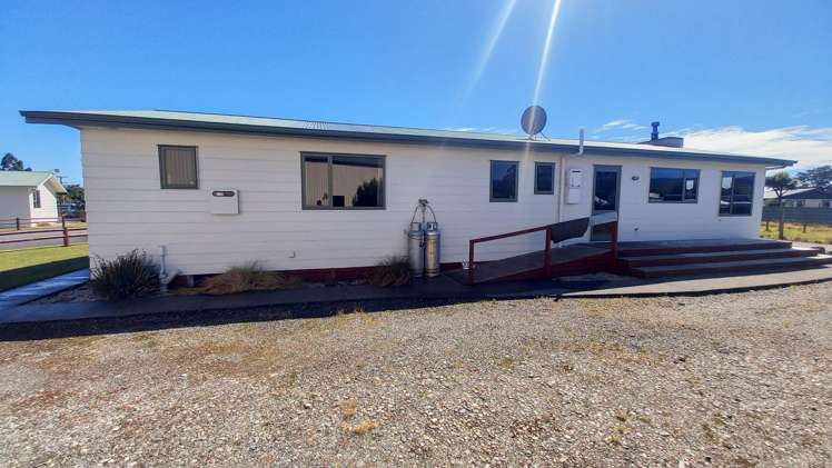 5 McFeely Street Tuatapere_16