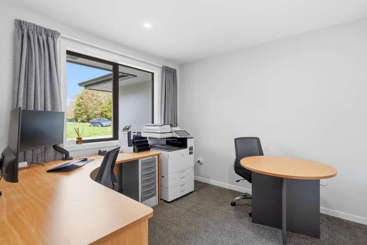 42 Arcadia Place Seaward Bush_16