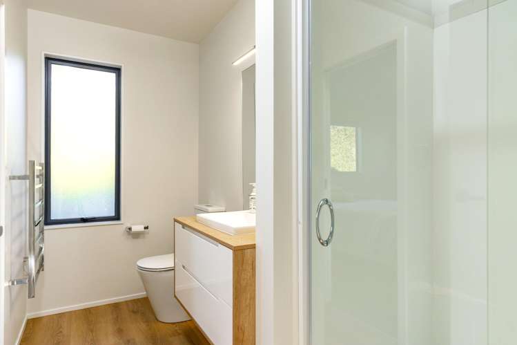 17 Pine Hill Rise Fairhall_25