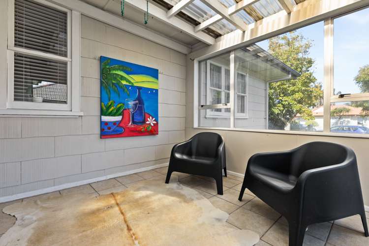 1a Cassino Crescent Onekawa_13