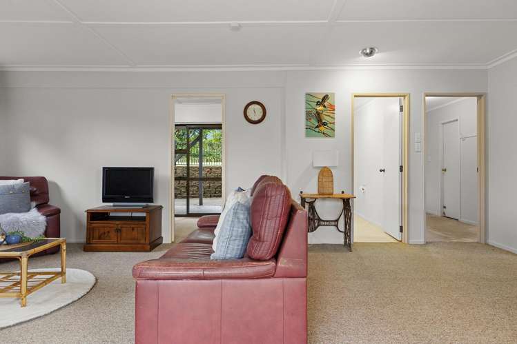 9 Bracken Row Rangatira Park_23