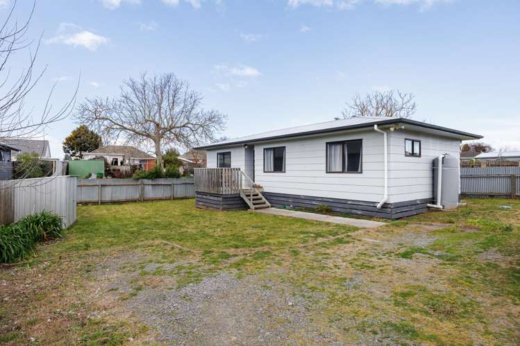 1222A Cunningham Crescent Mayfair_7