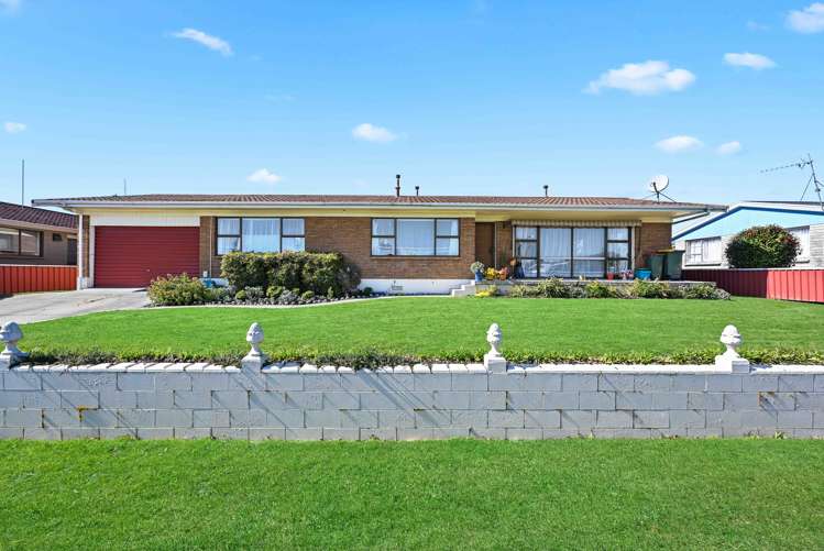 8 Sandalwood Drive Dinsdale_16