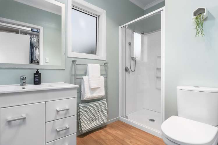 16 Solstone Drive Solway_10