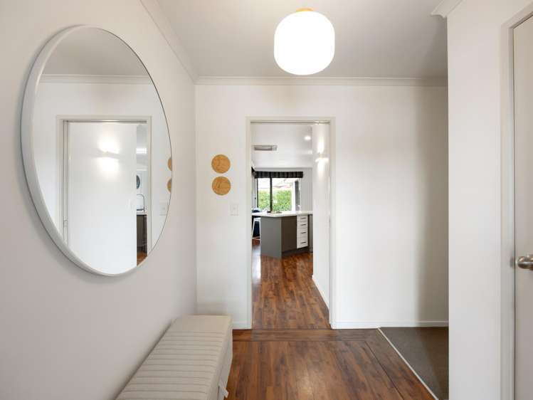 28 Somerton Drive Huntington_2