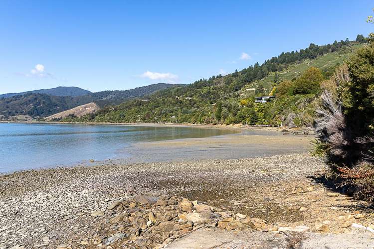 581 Queen Charlotte Drive Havelock_2