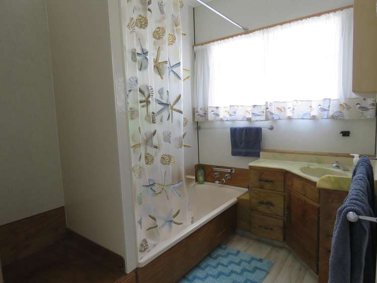 1/10 Seaview Road Cable Bay_11