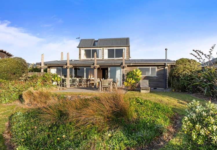 75 Field Way Waikanae Beach_30