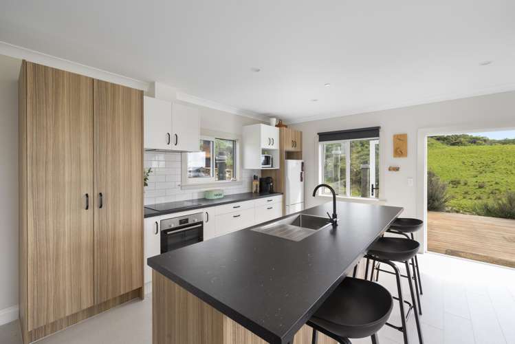 13 Otaraia Road Riversdale Beach_7