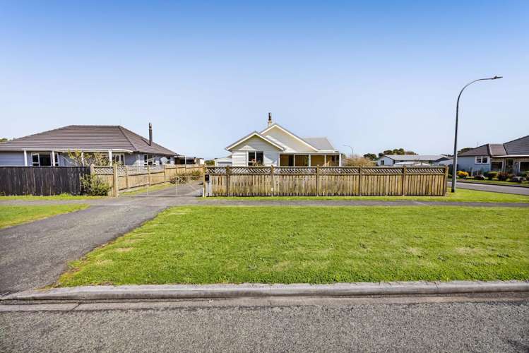 22 Whitcombe Road Opunake_27