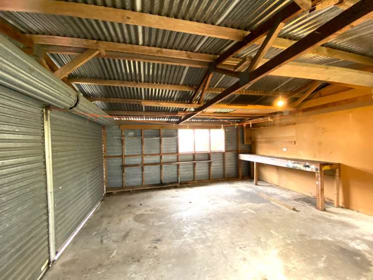 80 The Drive Epsom_11