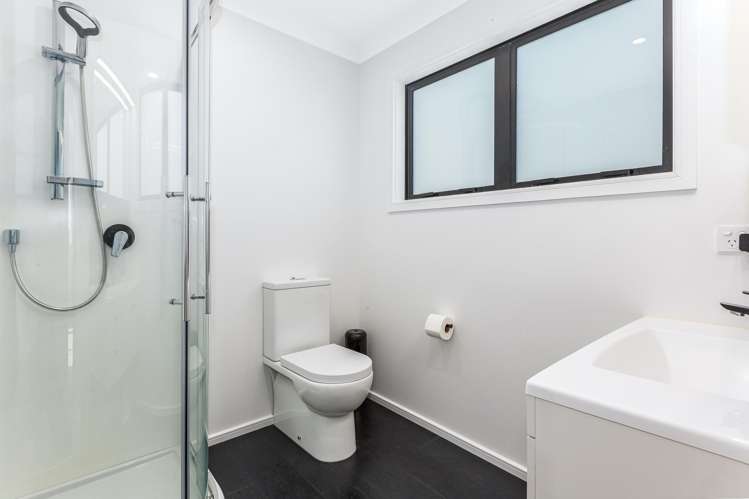 66 Endeavour Drive Whitby_11