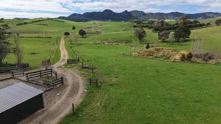 1698 State Highway 10 Totara North_9
